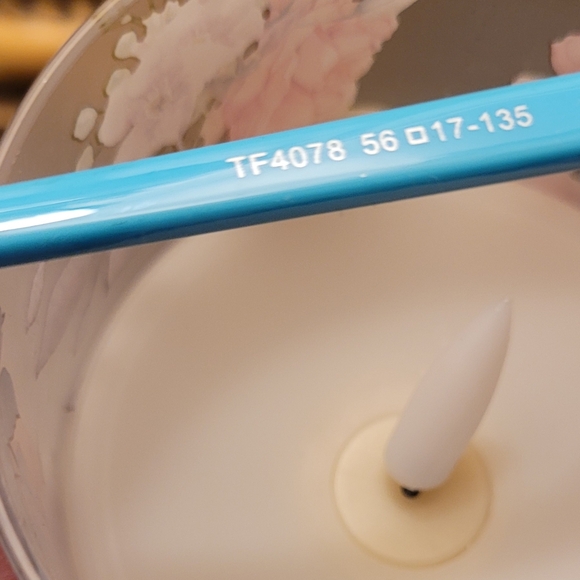 👄TIFFANY & COMPANY SUNGLASSES ✅ MADE IN ITALY BOX, CASE INCLUDED✅ - Picture 4 of 7